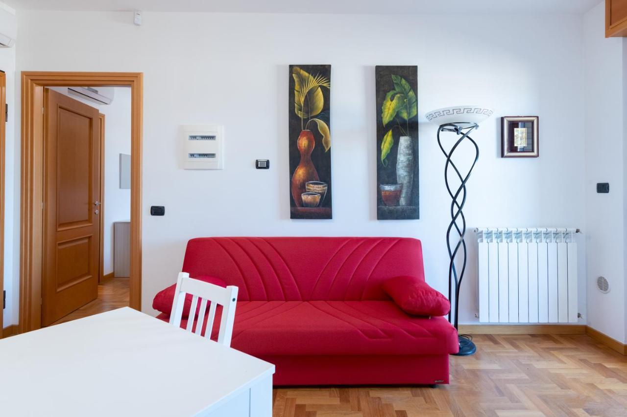 Casa Titty Apartment โรม ภายนอก รูปภาพ