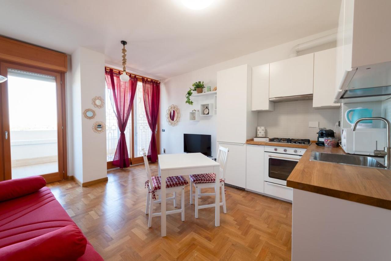 Casa Titty Apartment โรม ภายนอก รูปภาพ